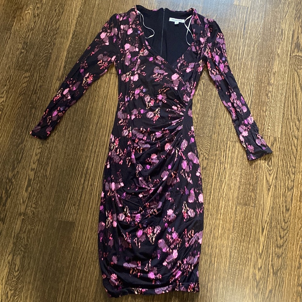Fenn Wright Manson black and magenta form fitting dress